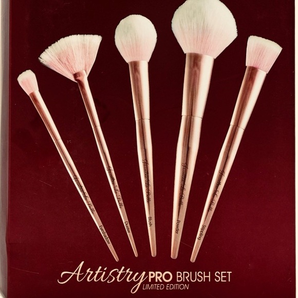 Artistry Pro Brush Set by: Jasmine La Belle - Picture 2 of 8